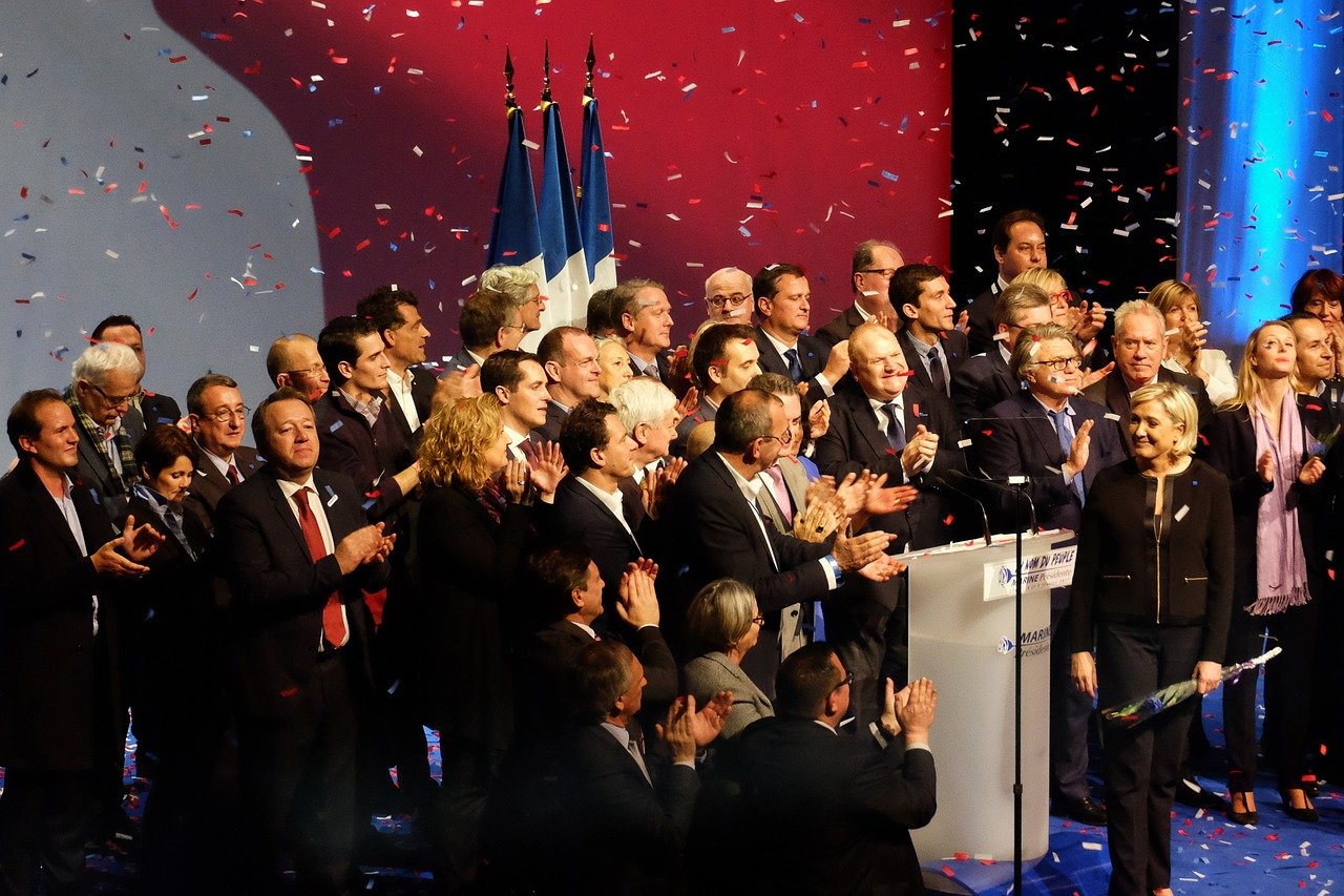 Marine Le Pen après sa qualification au second tour de l'élection présidentielle française